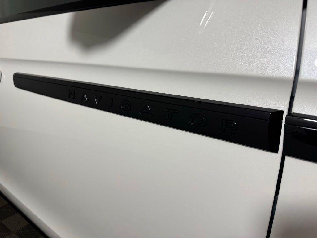 new 2026 Lincoln Navigator car, priced at $117,322