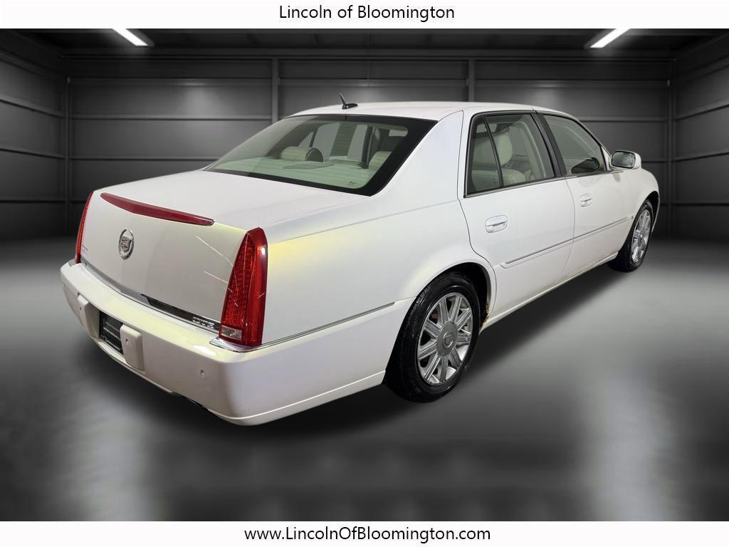 used 2006 Cadillac DTS car, priced at $5,495
