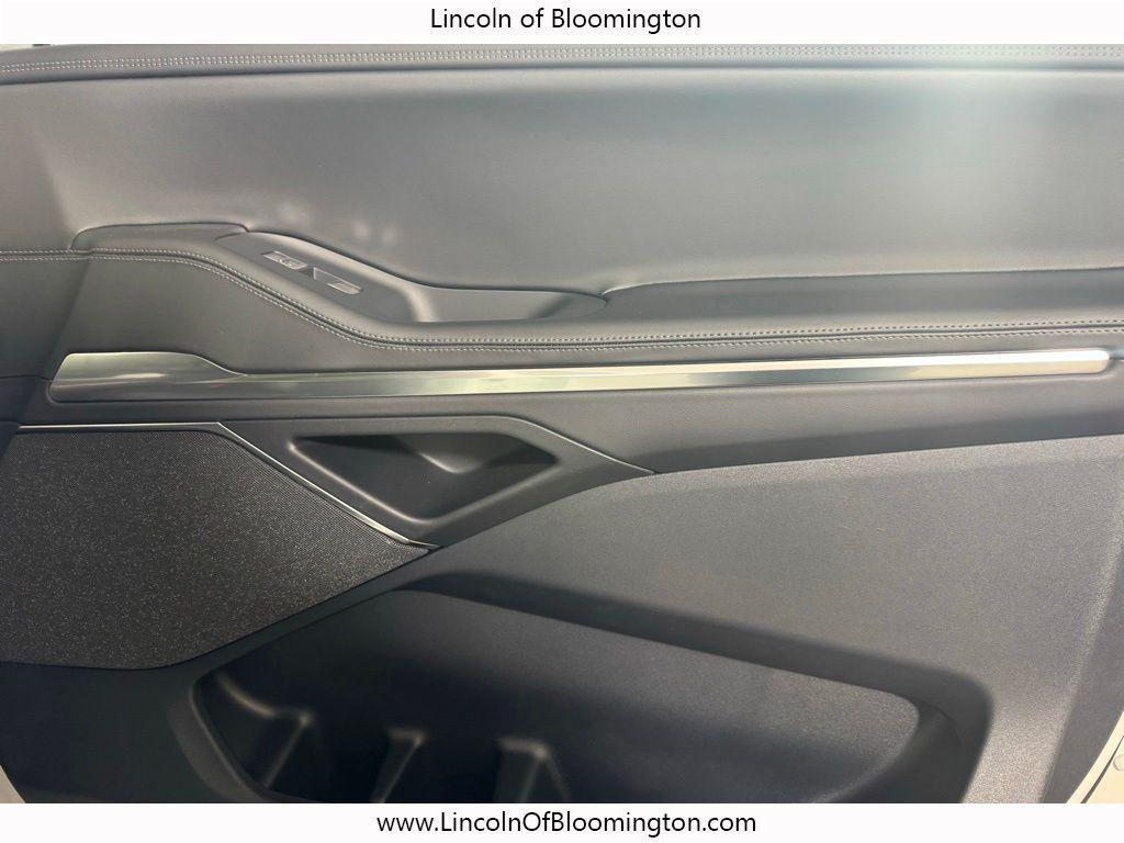 new 2026 Lincoln Navigator car, priced at $102,873