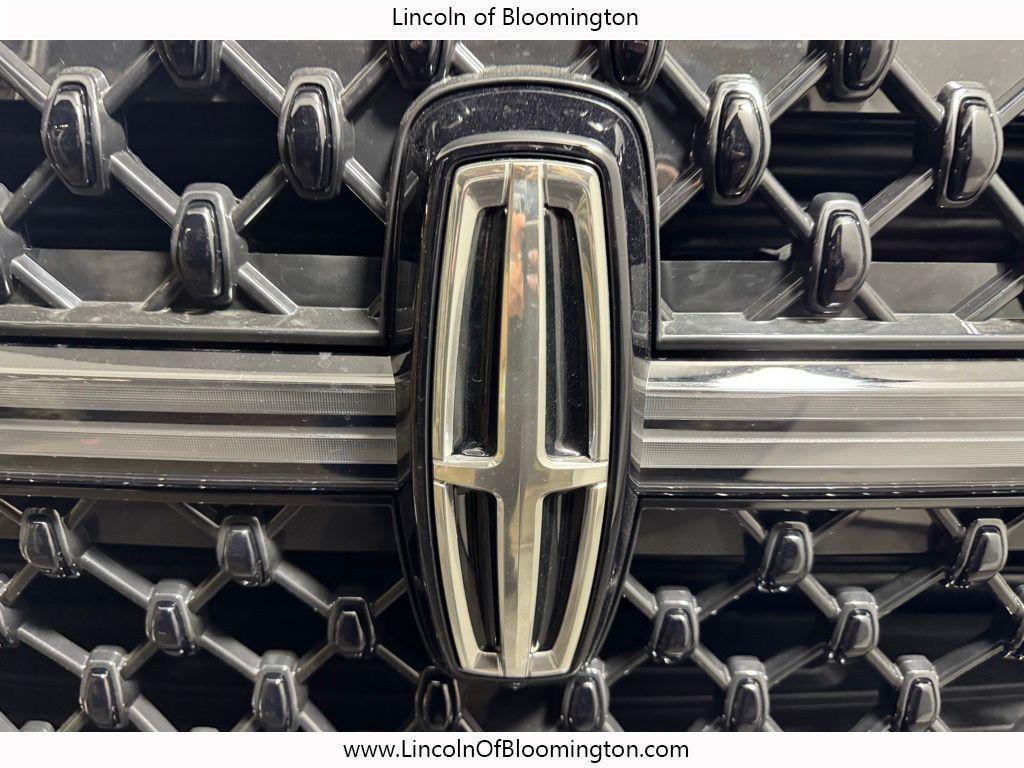 new 2026 Lincoln Navigator car, priced at $100,587