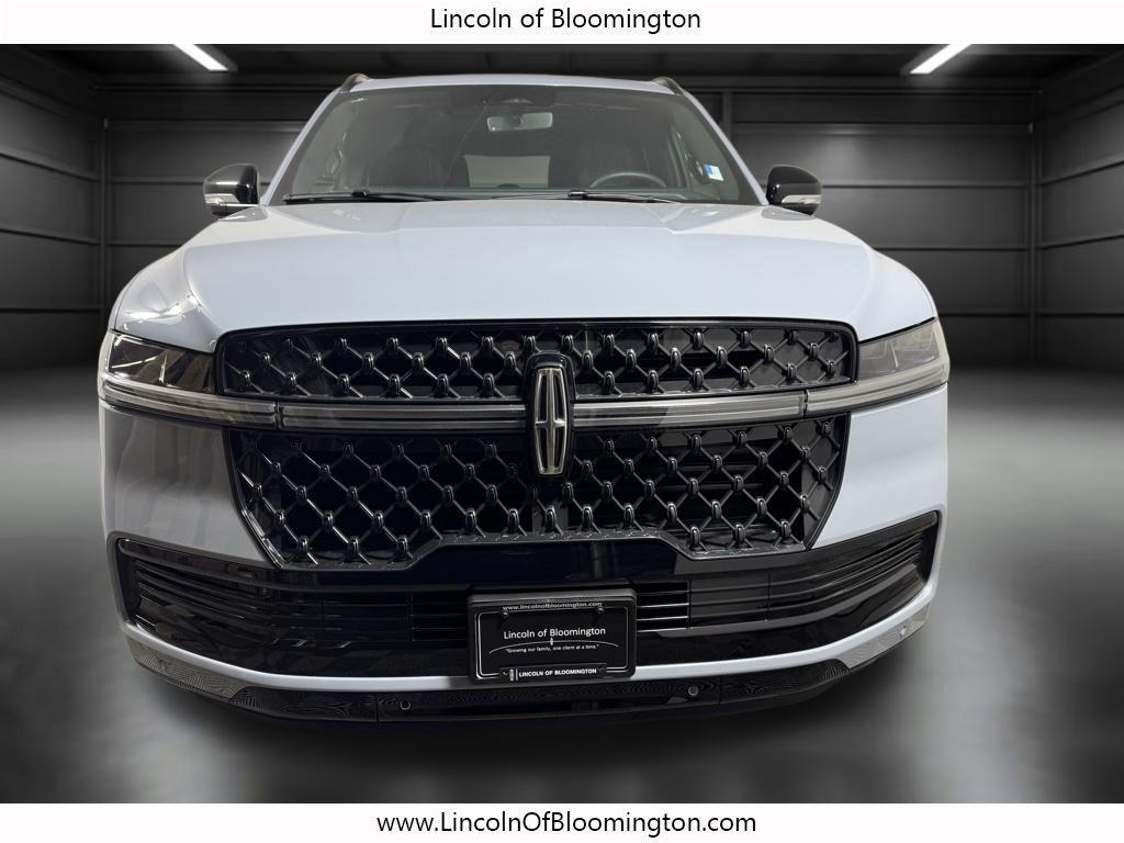 new 2026 Lincoln Navigator car, priced at $100,587