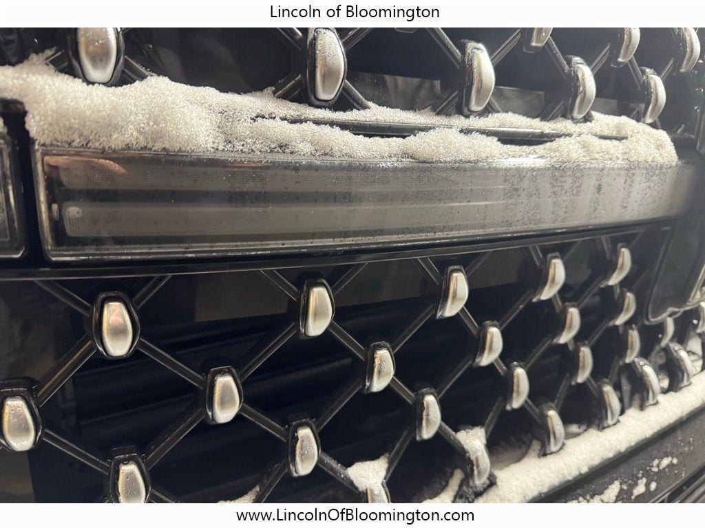 new 2025 Lincoln Navigator car, priced at $122,835