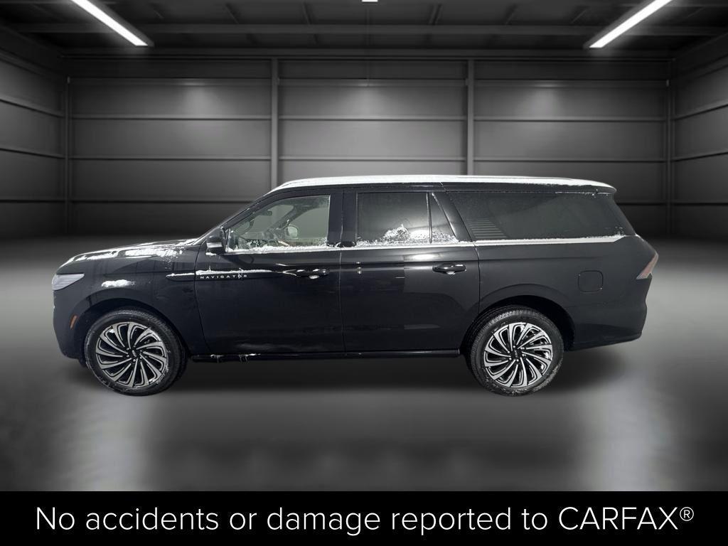 new 2025 Lincoln Navigator car, priced at $122,835