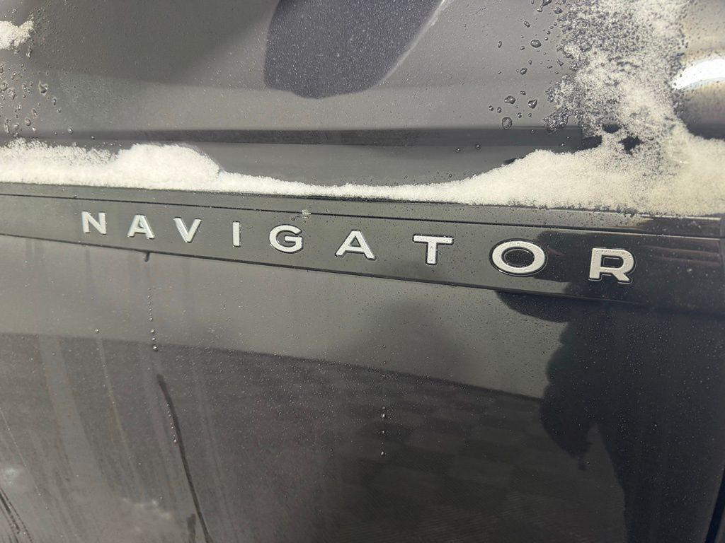 new 2025 Lincoln Navigator car, priced at $122,835