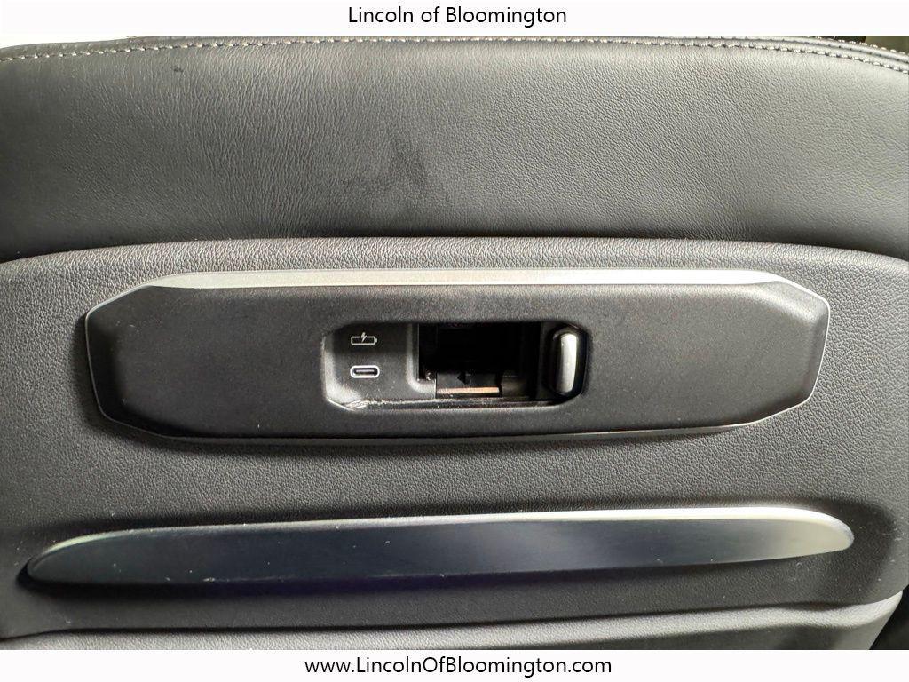used 2026 BMW X7 car, priced at $70,590