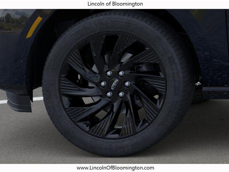 new 2026 Lincoln Navigator car, priced at $106,934