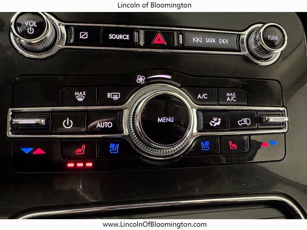 BURGUNDY VELVET MET TC 2022 Lincoln Nautilus Reserve