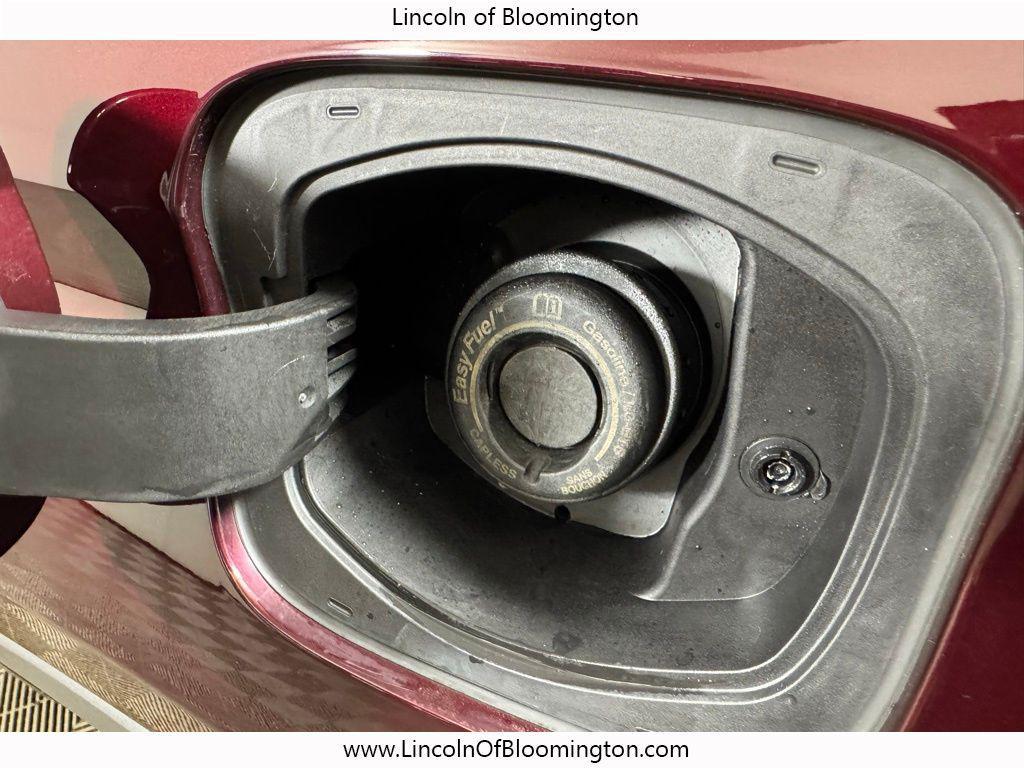 BURGUNDY VELVET MET TC 2022 Lincoln Nautilus Reserve