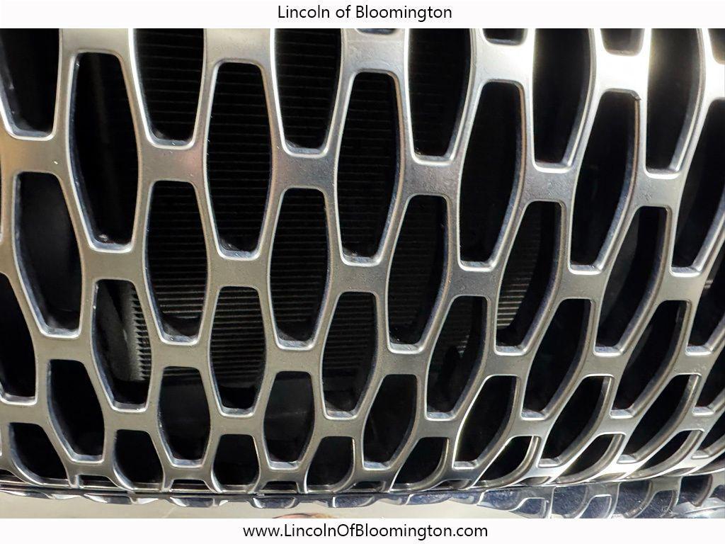 BURGUNDY VELVET MET TC 2022 Lincoln Nautilus Reserve