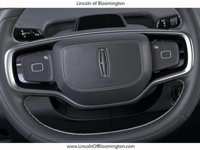 new 2026 Lincoln Navigator car, priced at $102,278