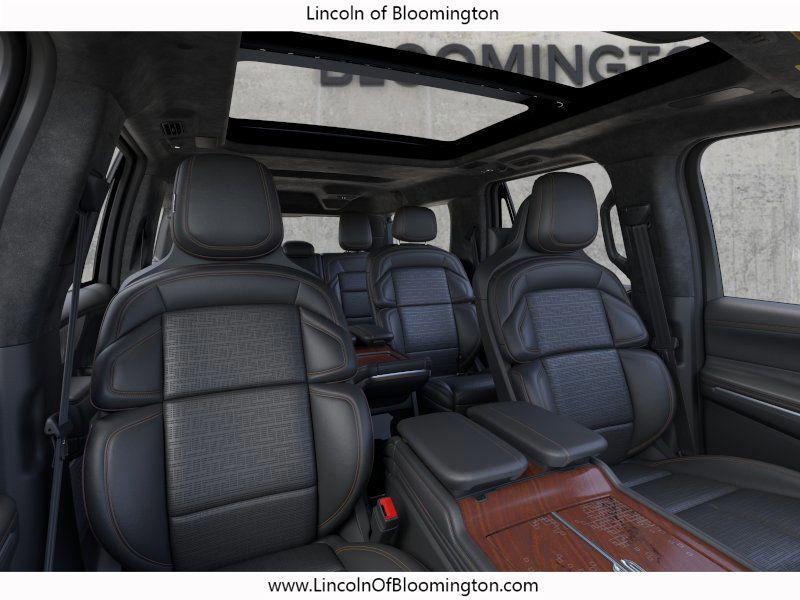 new 2025 Lincoln Navigator car, priced at $122,835