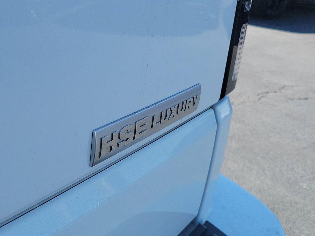 used 2016 Land Rover LR4 car, priced at $15,811