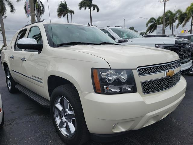 used 2013 Chevrolet Avalanche car, priced at $24,997