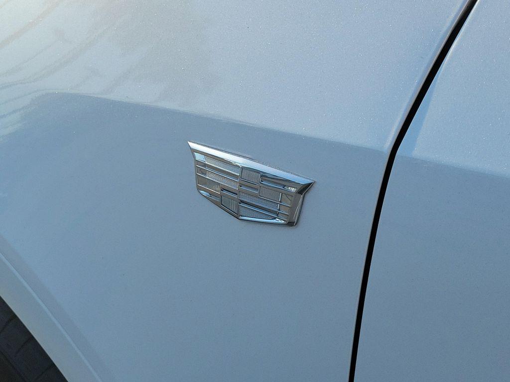 used 2022 Cadillac XT5 car, priced at $28,488