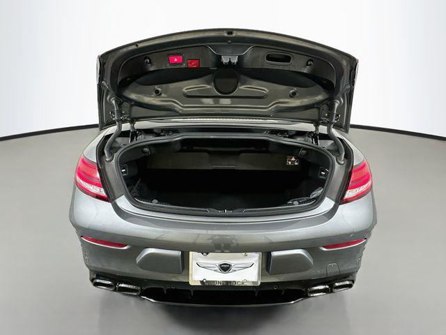 Mercedes-Benz C-Class view 23