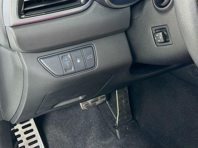 used 2025 Genesis G70 car, priced at $33,248