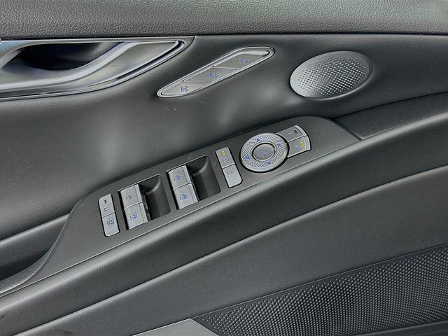 new 2026 Genesis G80 car, priced at $72,770