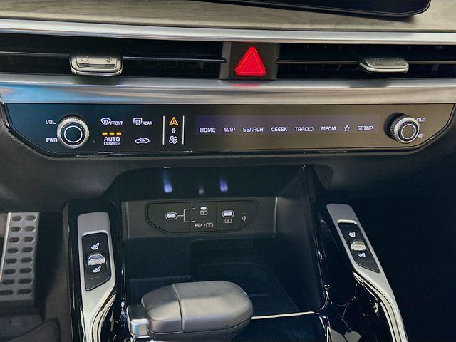 used 2025 Kia Sorento car, priced at $38,665