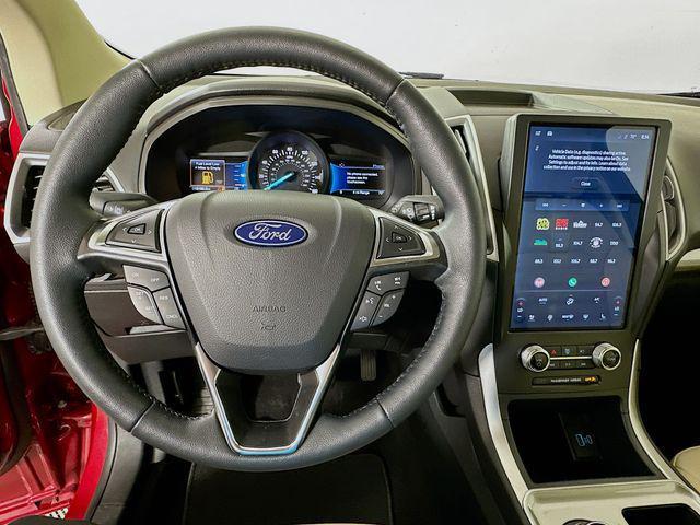 used 2024 Ford Edge car, priced at $25,999