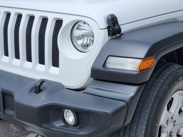 used 2022 Jeep Wrangler Unlimited car, priced at $28,351