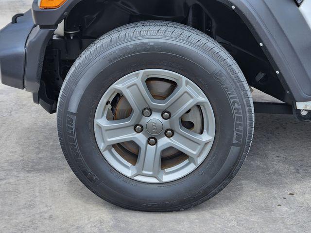 used 2022 Jeep Wrangler Unlimited car, priced at $28,351