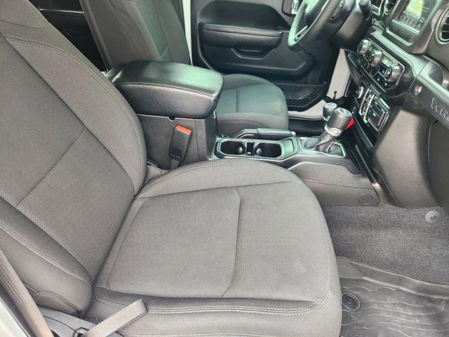 used 2022 Jeep Wrangler Unlimited car, priced at $28,351