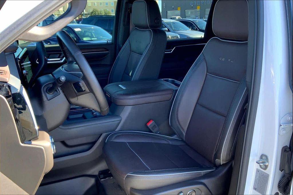 used 2024 GMC Sierra 2500 car, priced at $73,647