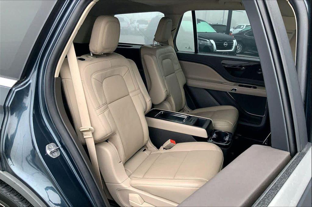 used 2021 Lincoln Aviator car, priced at $30,713
