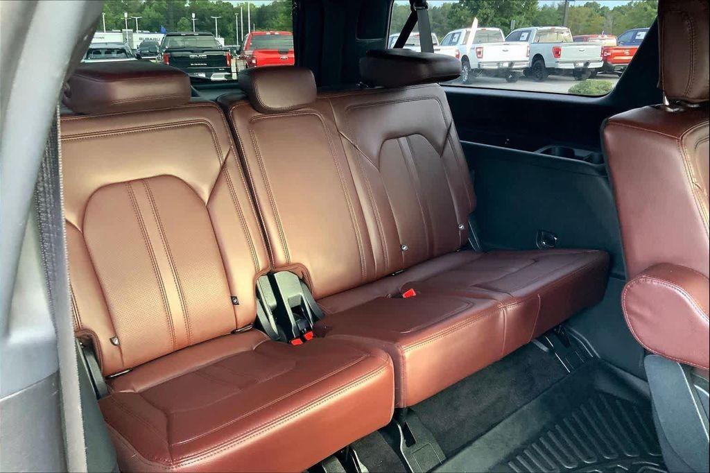 used 2022 Ford Expedition Max car, priced at $45,192