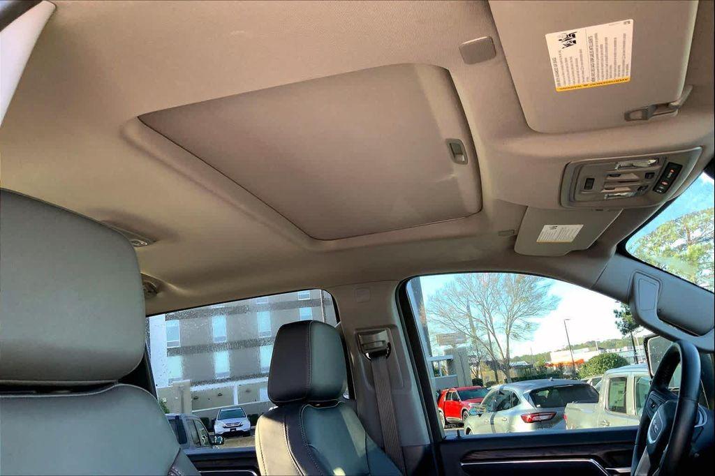 used 2024 GMC Sierra 2500 car, priced at $67,092