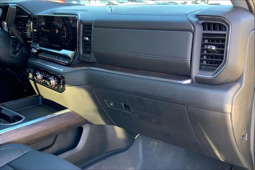 used 2024 GMC Sierra 2500 car, priced at $67,092