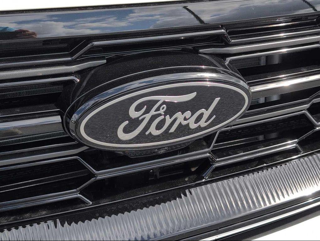 new 2025 Ford Expedition Max car, priced at $89,582