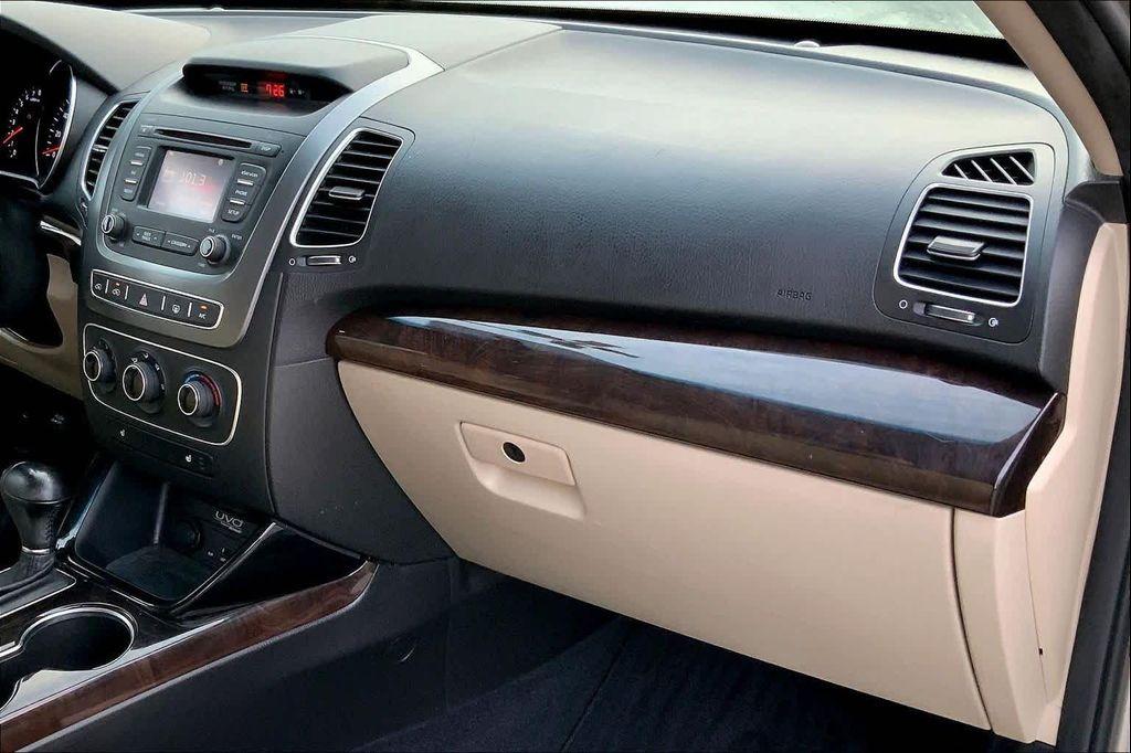 used 2015 Kia Sorento car, priced at $8,192