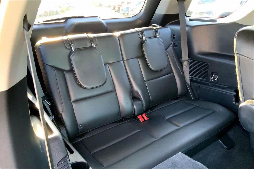 used 2022 Ford Explorer car, priced at $27,336