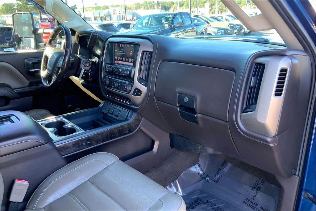 used 2016 GMC Sierra 2500 car, priced at $35,184