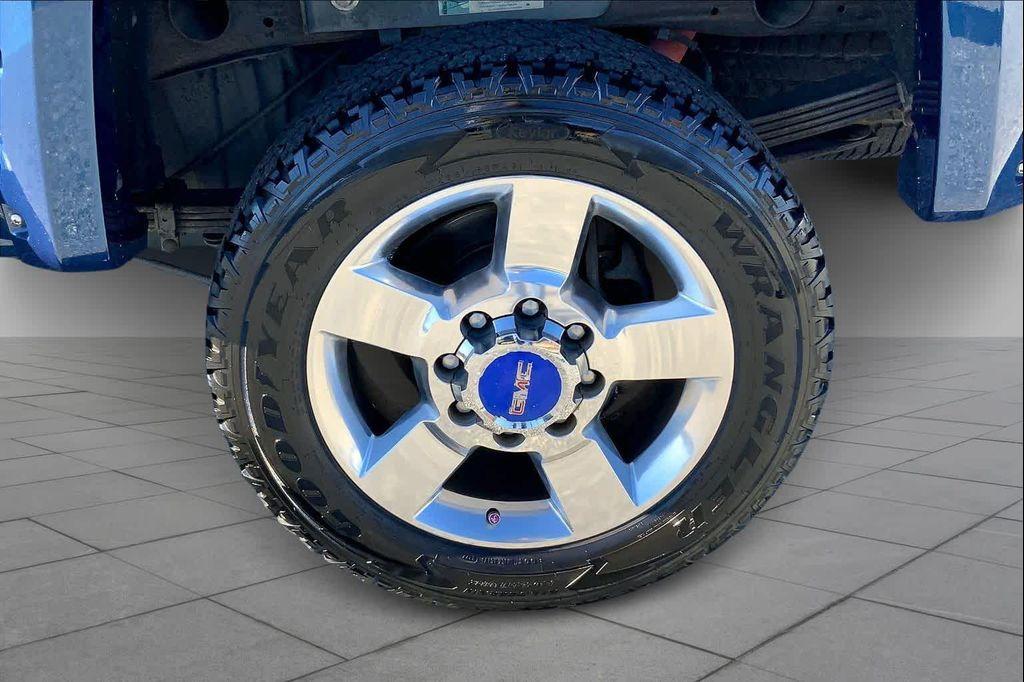 used 2016 GMC Sierra 2500 car, priced at $35,184