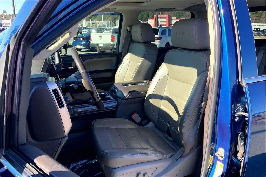 used 2016 GMC Sierra 2500 car, priced at $35,184