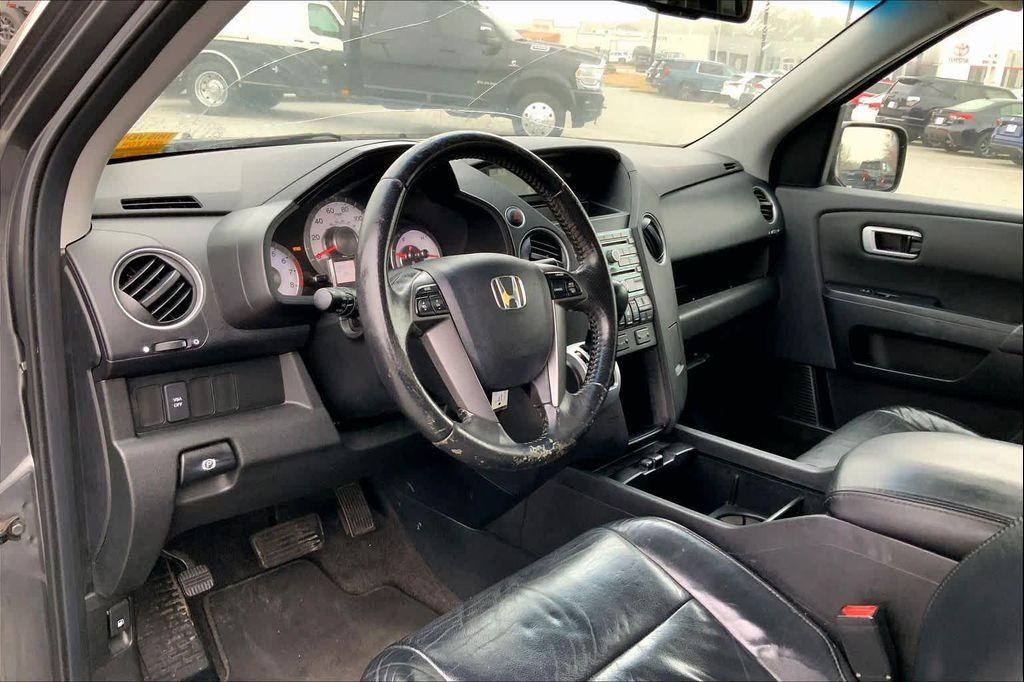 used 2011 Honda Pilot car, priced at $7,152