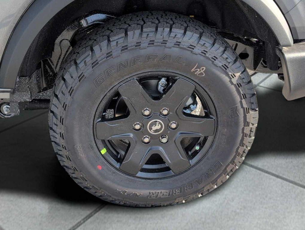 new 2025 Ford Bronco car, priced at $45,438