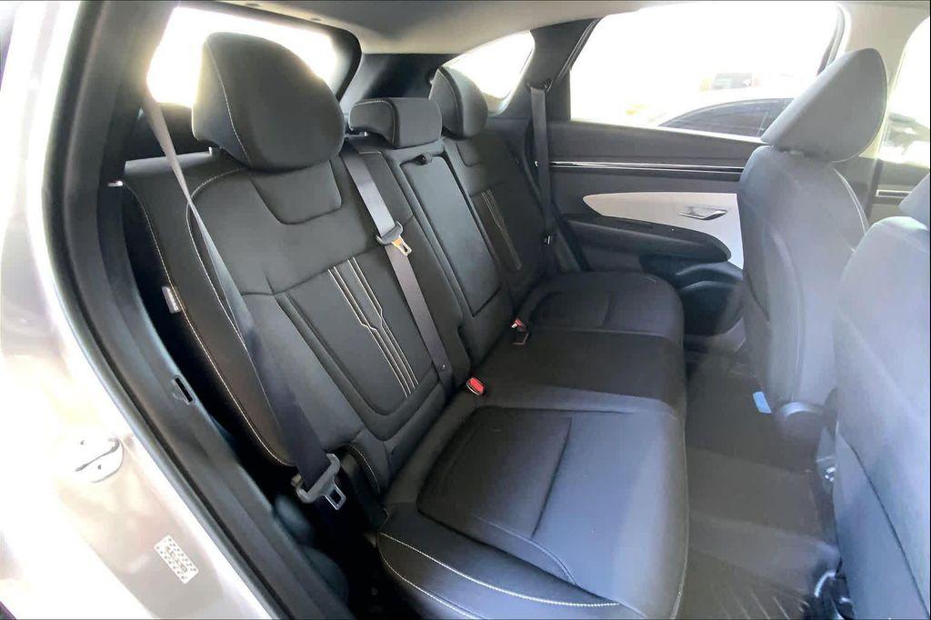 used 2024 Hyundai TUCSON Hybrid car, priced at $22,738