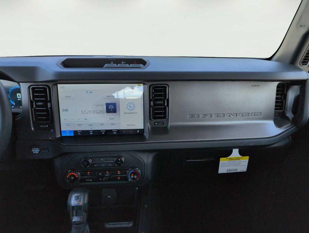new 2025 Ford Bronco car, priced at $40,035