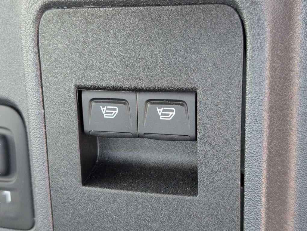 new 2025 Ford Bronco car, priced at $40,035