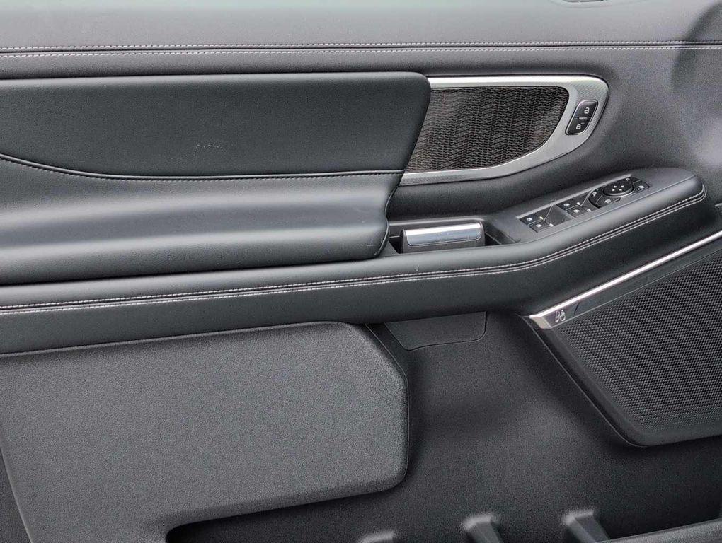 new 2025 Ford Expedition car, priced at $81,339