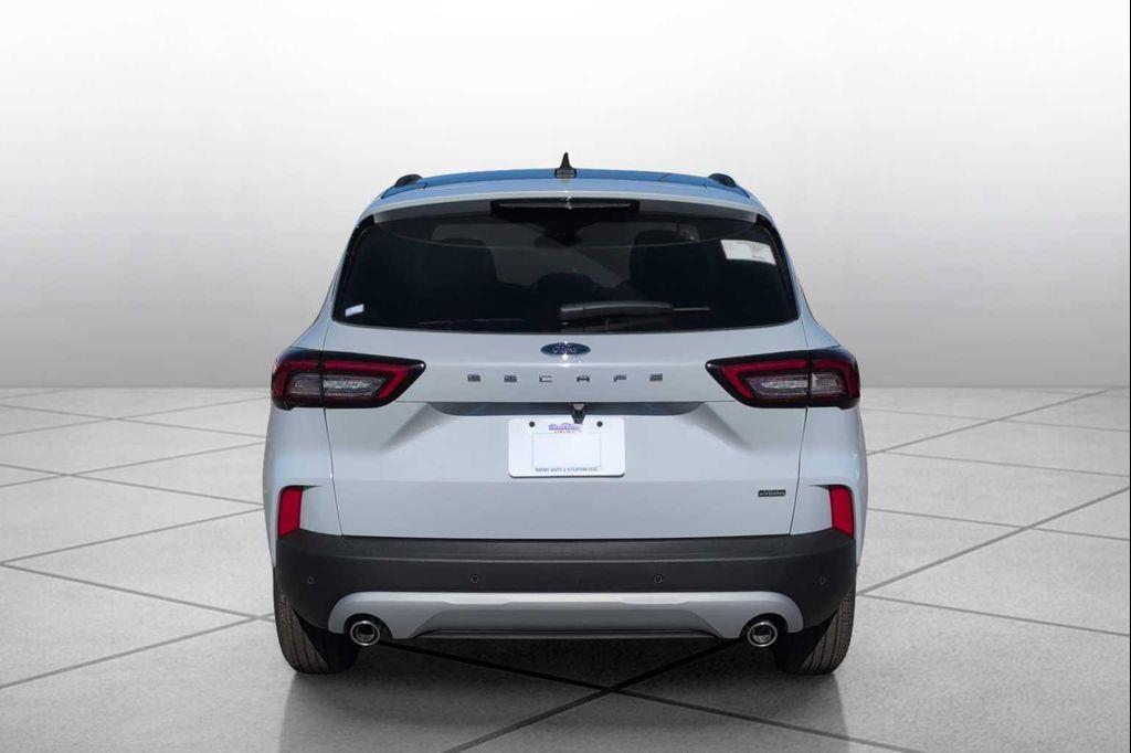 new 2026 Ford Escape PHEV car, priced at $33,367