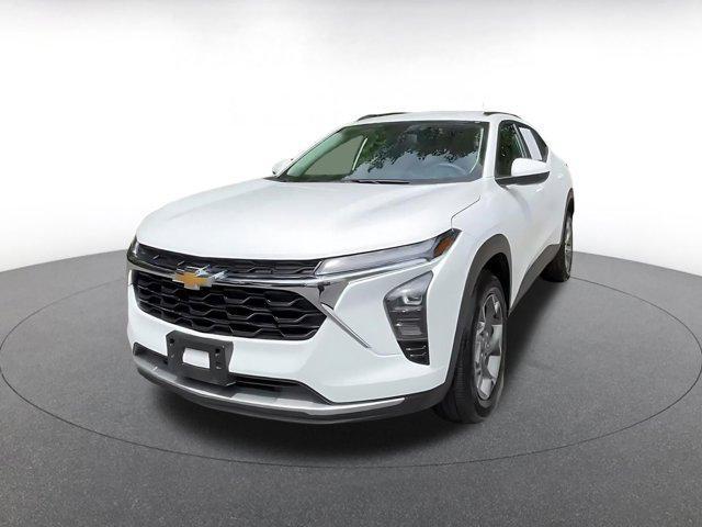 used 2025 Chevrolet Trax car, priced at $18,698