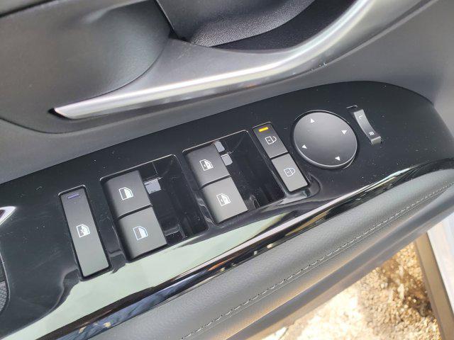 new 2026 Hyundai TUCSON Hybrid car, priced at $41,404