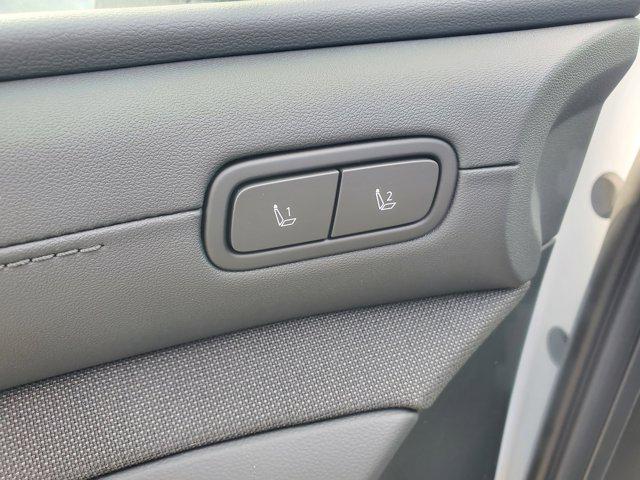 new 2026 Hyundai TUCSON Hybrid car, priced at $41,404