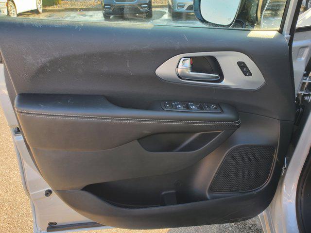 new 2026 Chrysler Pacifica car, priced at $50,979