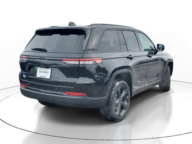 new 2025 Jeep Grand Cherokee car, priced at $38,953