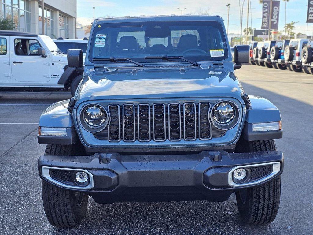 new 2026 Jeep Gladiator car, priced at $40,995
